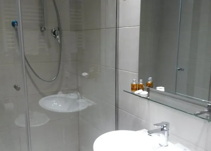 San Jouan Oda ve Kahvaltı 2*